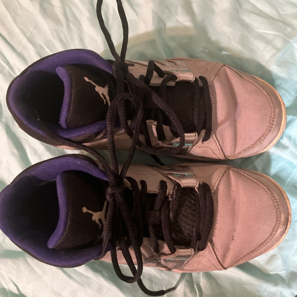 Jordan’s boys shoes US size 4 Y good condition